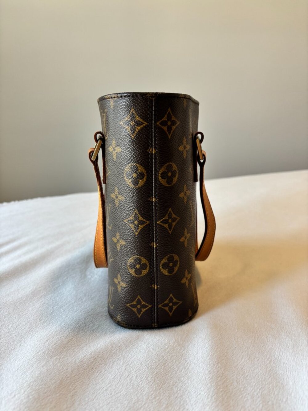 Louis Vuitton Small Tote Handbag - Picture 2 of 7